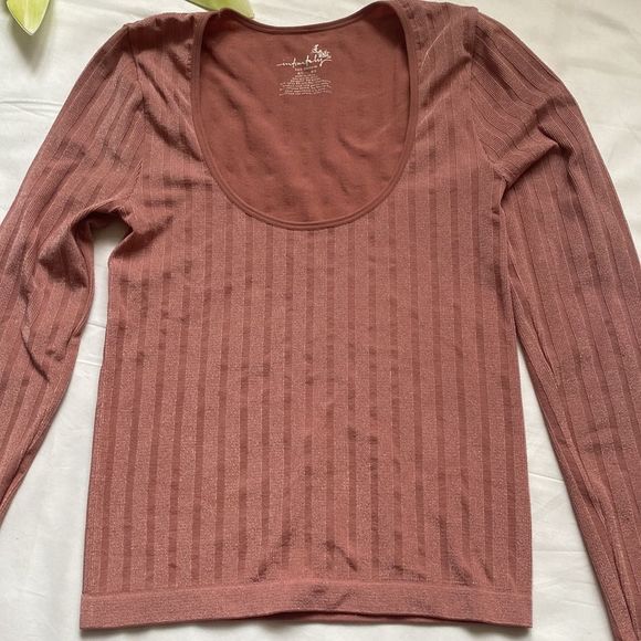 𝅺⭐️FREE People Lucky You Scoop Neck Layering Top⭐️ - Picture 4 of 10